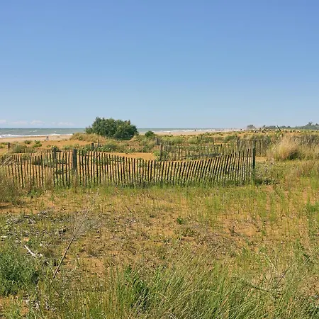 Lägenhet Colorful Flat With Shared Pool