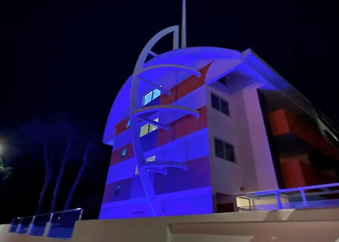 Colorful Flat With Shared Pool Appartement Bibione